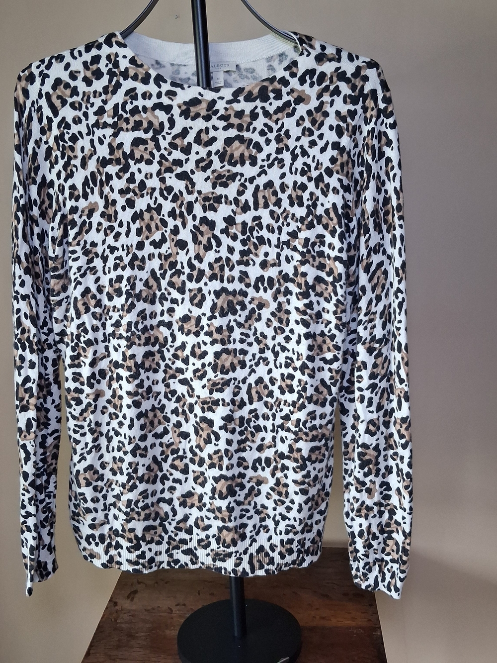 Talbots Women’s Black Tan Leopard Print Lightweight Sweater; Size M